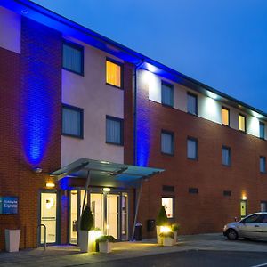 Holiday Inn Express Bedford By Ihg